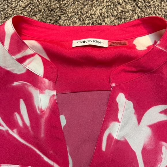 Calvin Klein Plus Size Floral-Print Blouse in Pink Size 2X - Picture 8 of 8